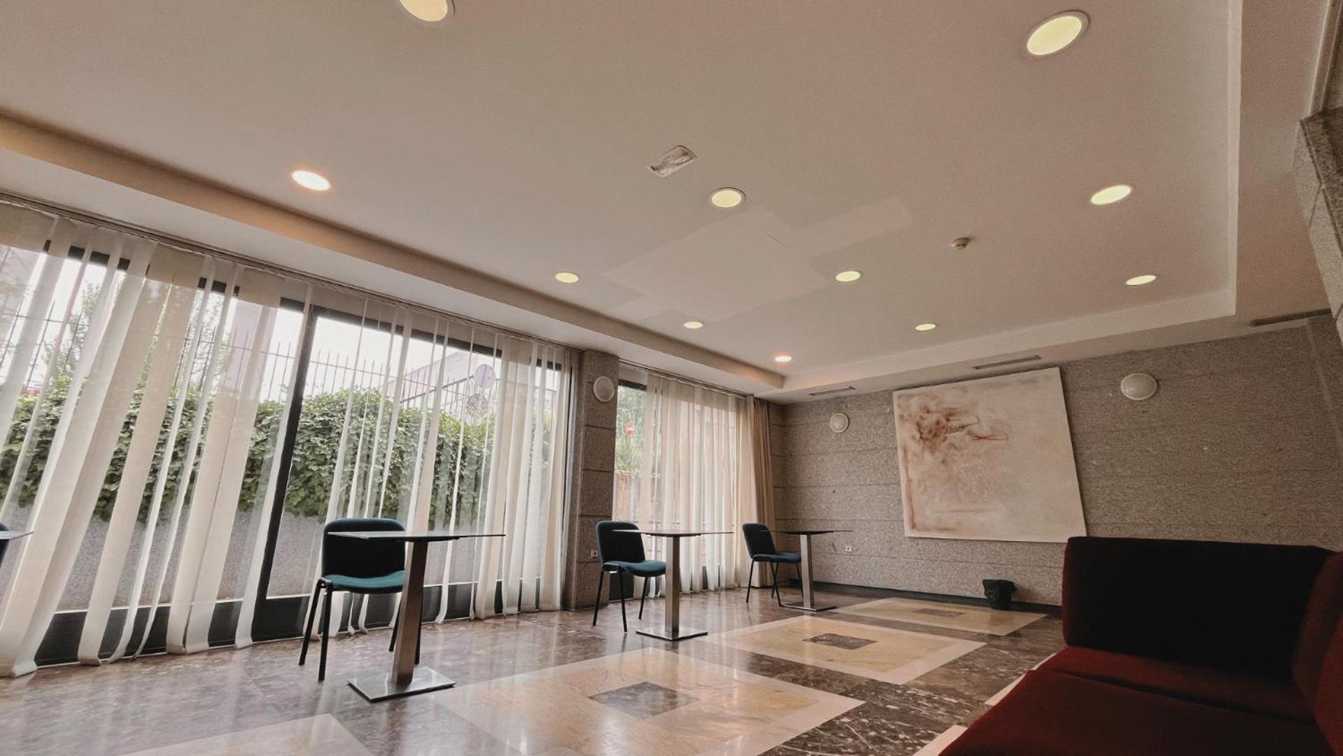 Hotel-Apartamentos Tartesos Las Rozas de Madrid Luaran gambar